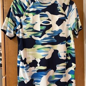 Under Armour YXL Boy’s Blue and Green Camo Tee